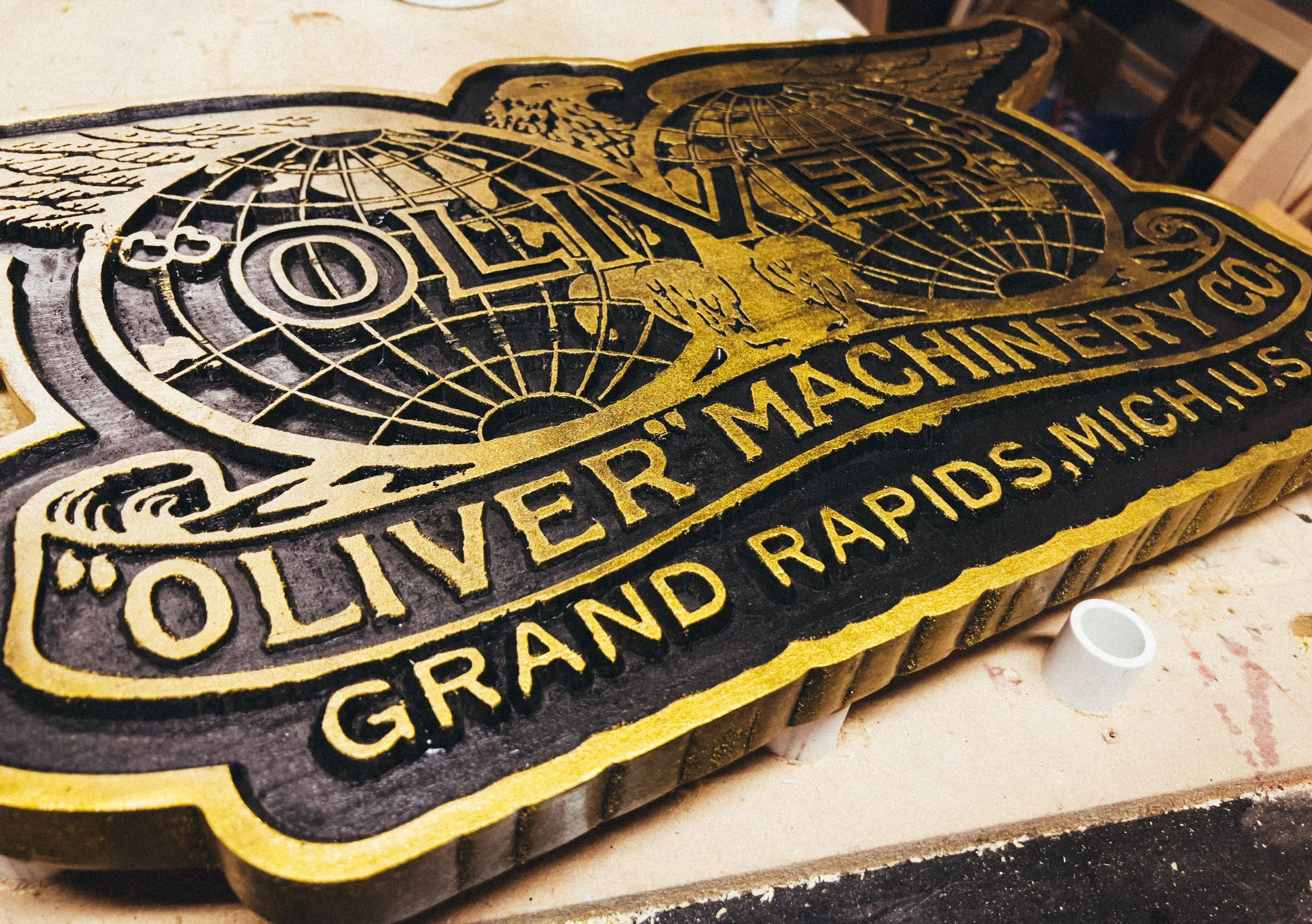 MrSawdust__Signs__Emblems__Oliver__Eagle