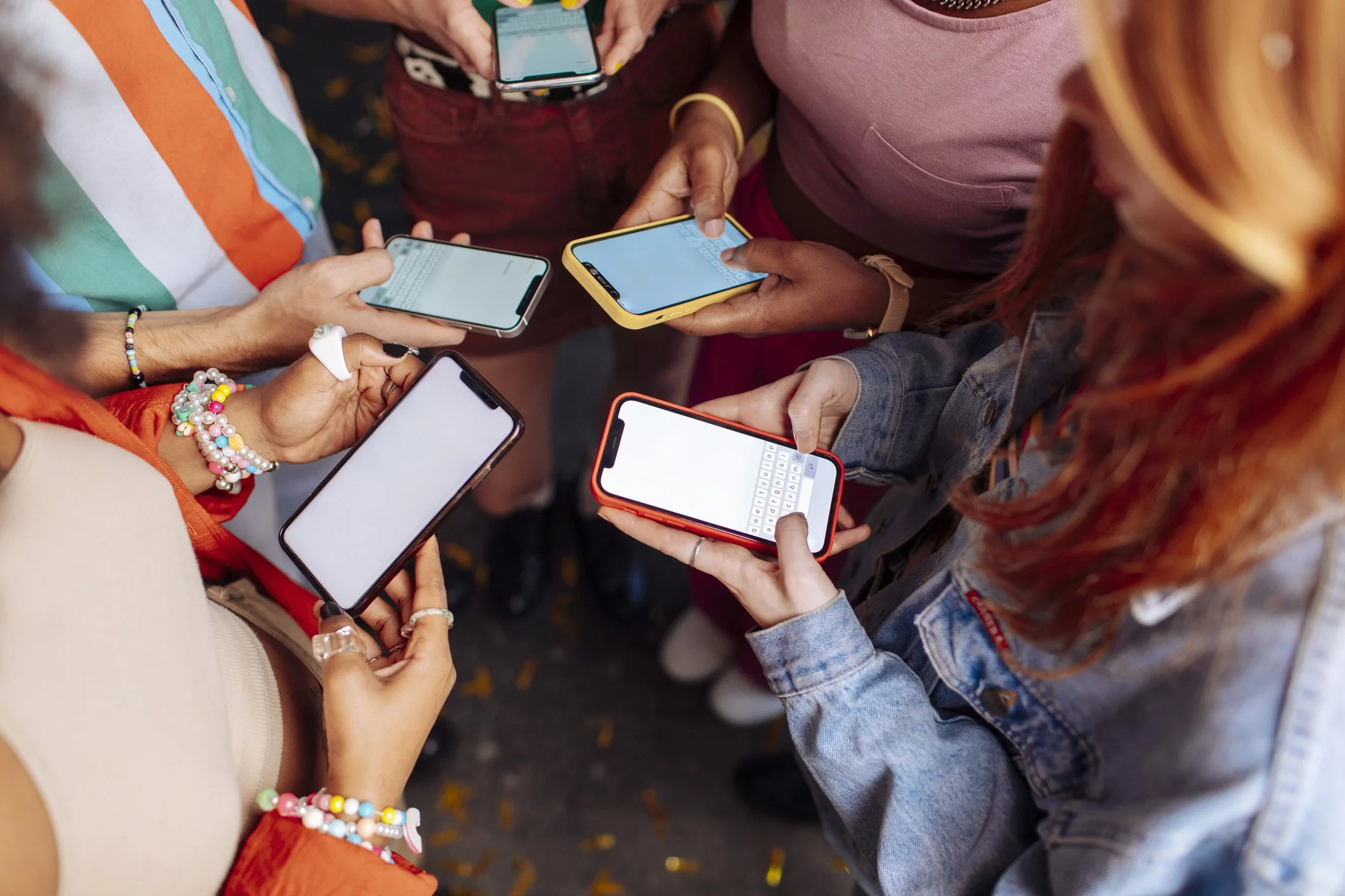 Online harassment lawyer advising on social media content removal, search engine de-indexing, Facebook, TikTok, Reddit and Google right to be forgotten in England and Wales.