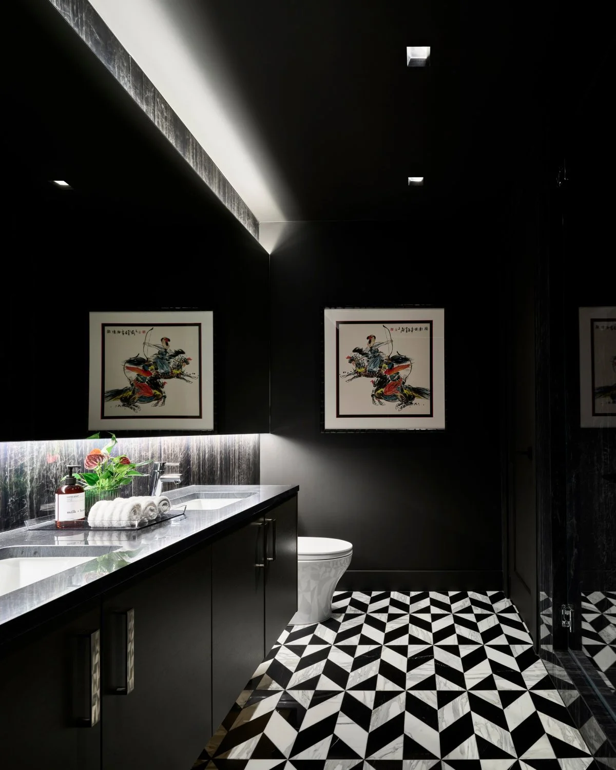 Lutron Ketra rendering 16.7 million tunable colors in vivid mosaic tile bathroom | VIP Smart Homes Seattle