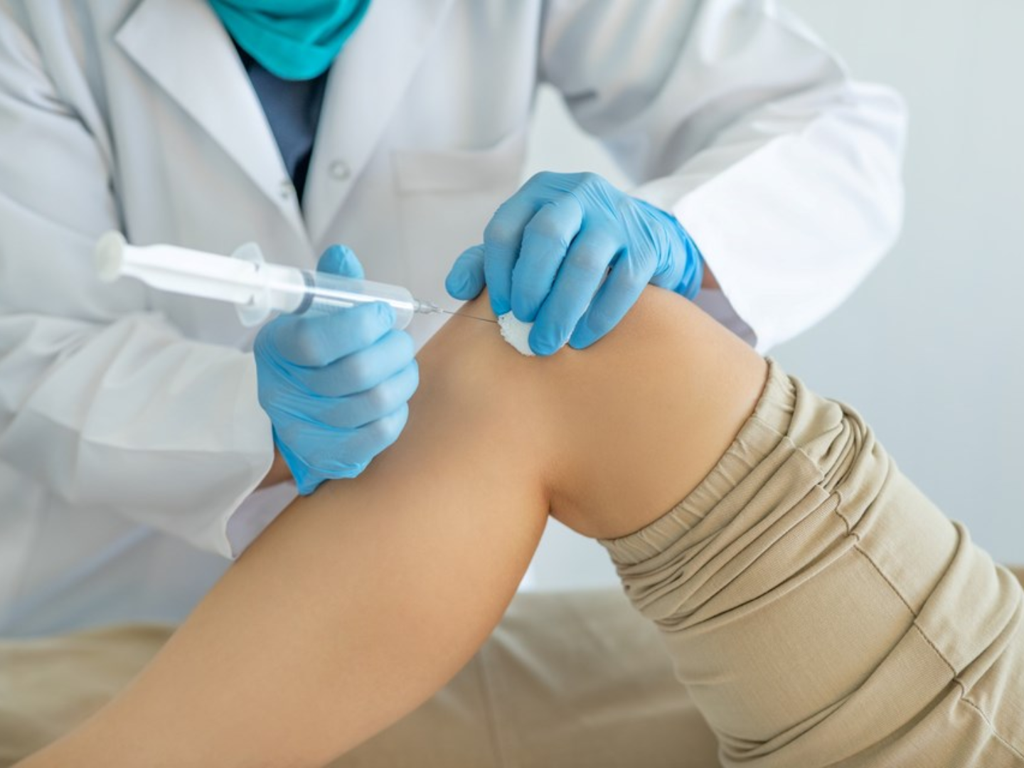 Prolotherapy treatment at SageMED Bellevue - regenerative injection therapy for joint stability and pain relief