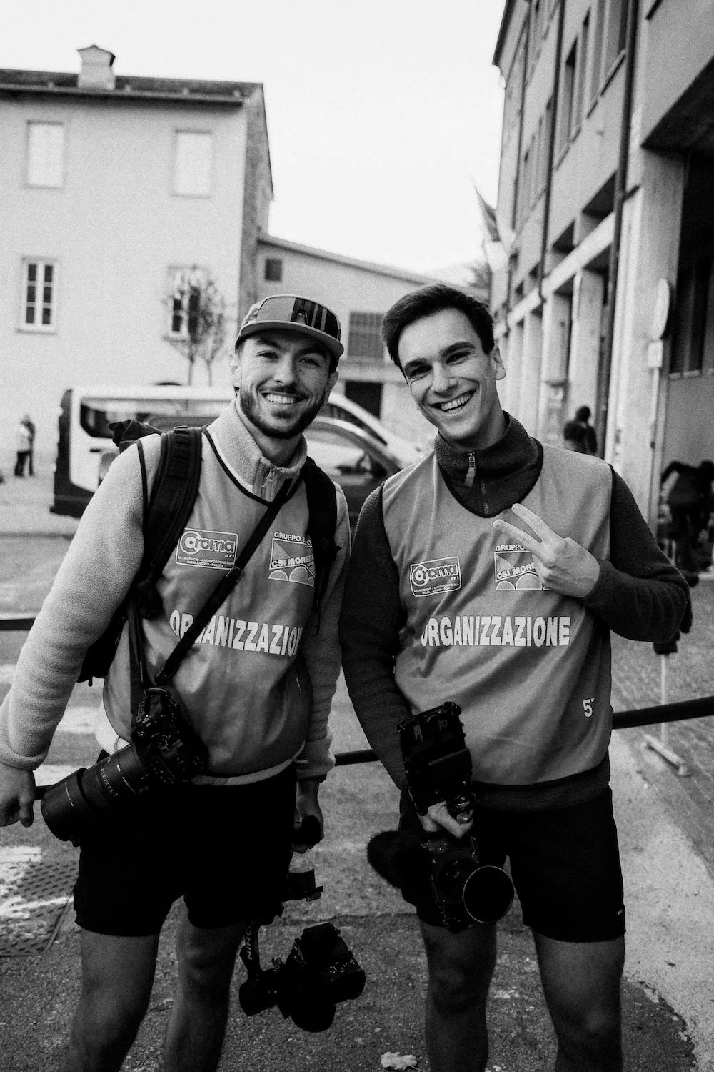 Cadreur de l'agence LUSANT Prod. filmant une scène en conditions réelles de production
