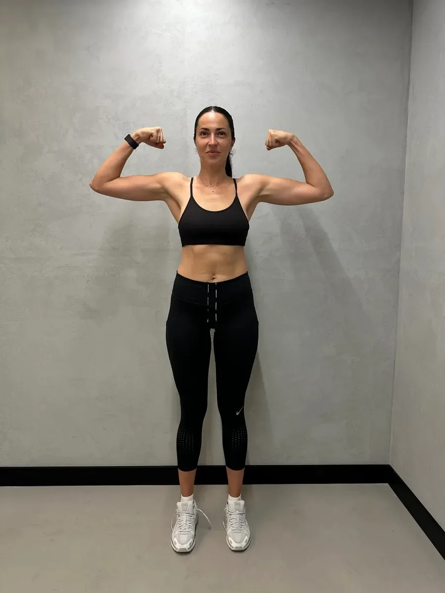 Cristina double biceps — Fortius Dubai transformation