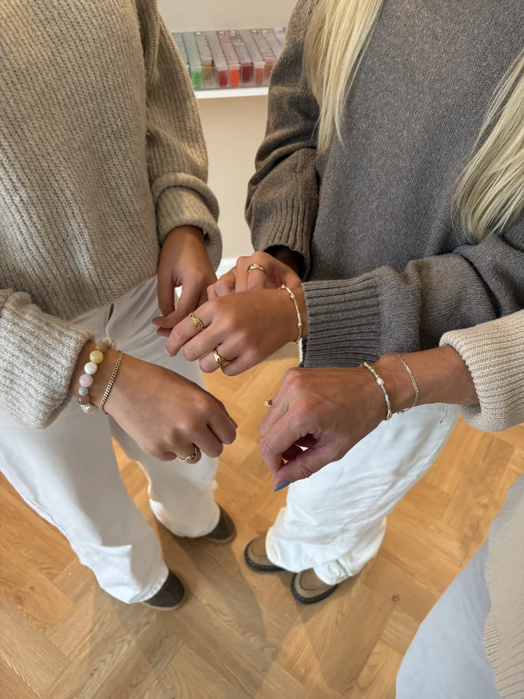 Armbånd lavet hos SMYKBAR
