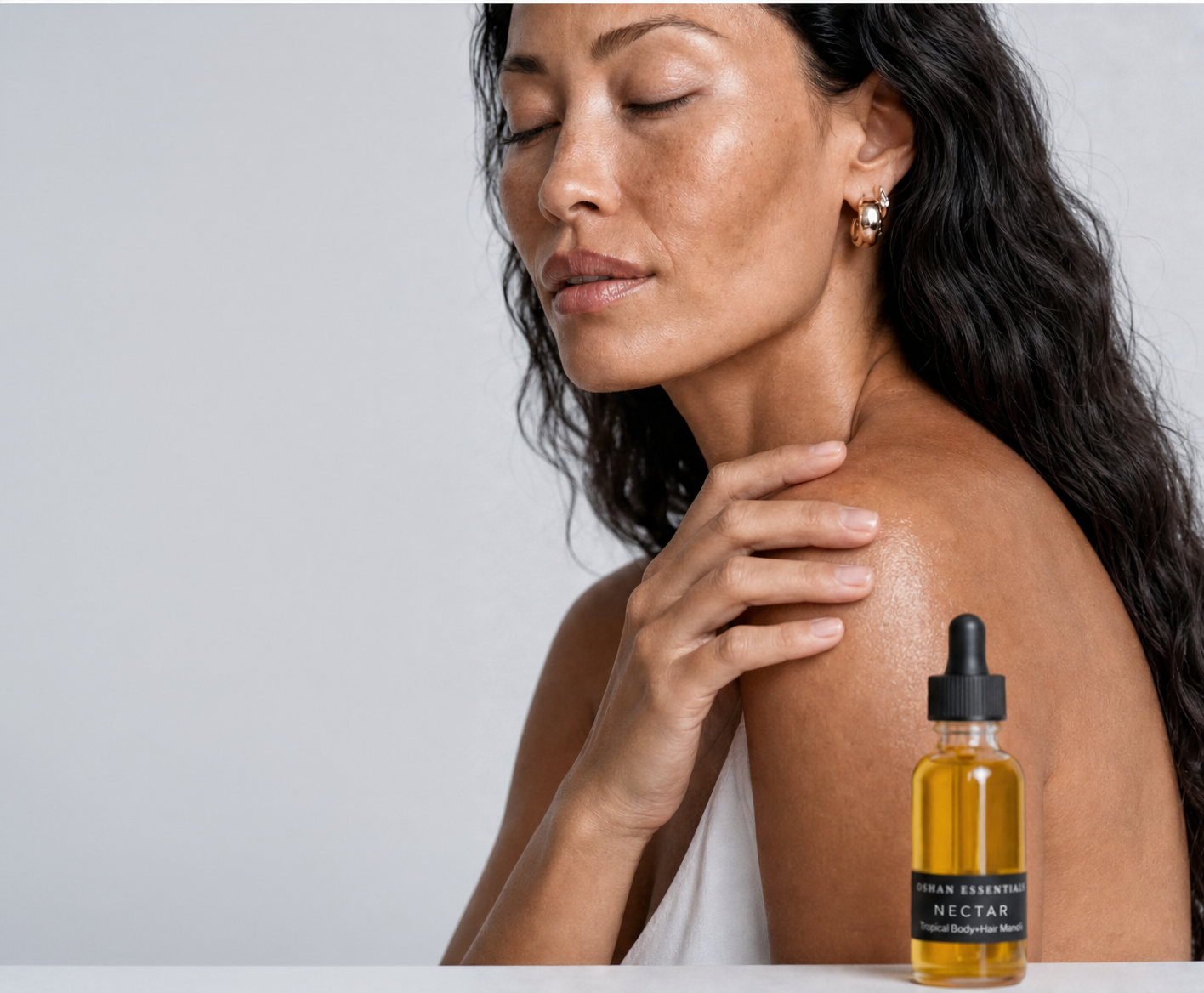 NECTAR Tropical Body and Hair Manoi on sun-warmed skin
