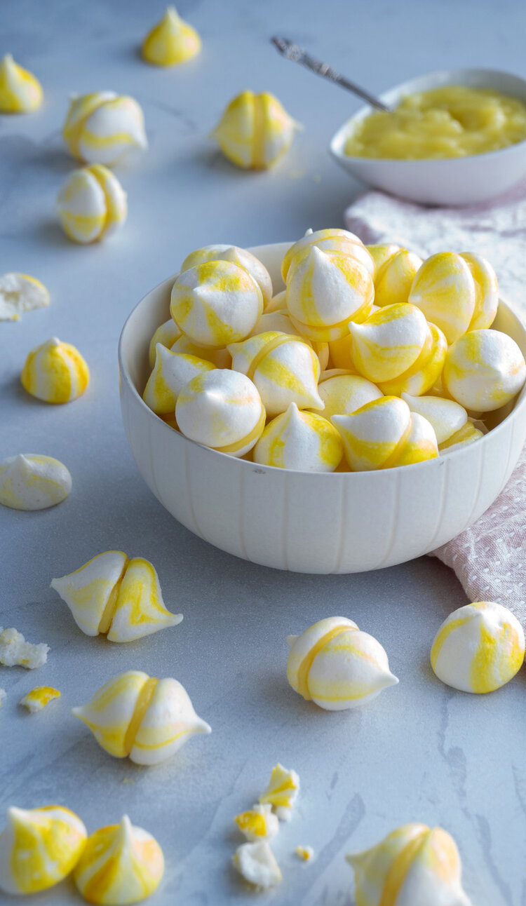 Vegan Lemon Meringue Kisses