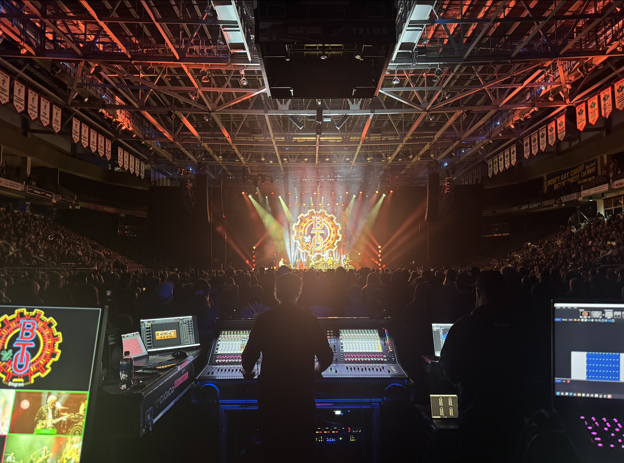 BTO arena concert viewed from behind Daryl at front of house