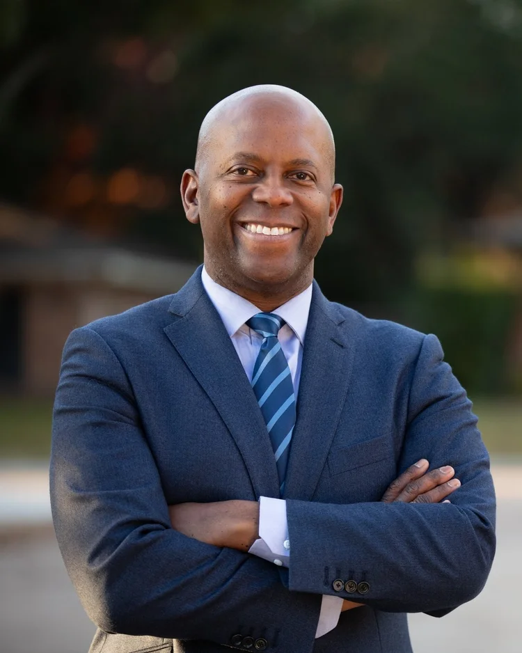 Dr. Williams in Dallas, Texas