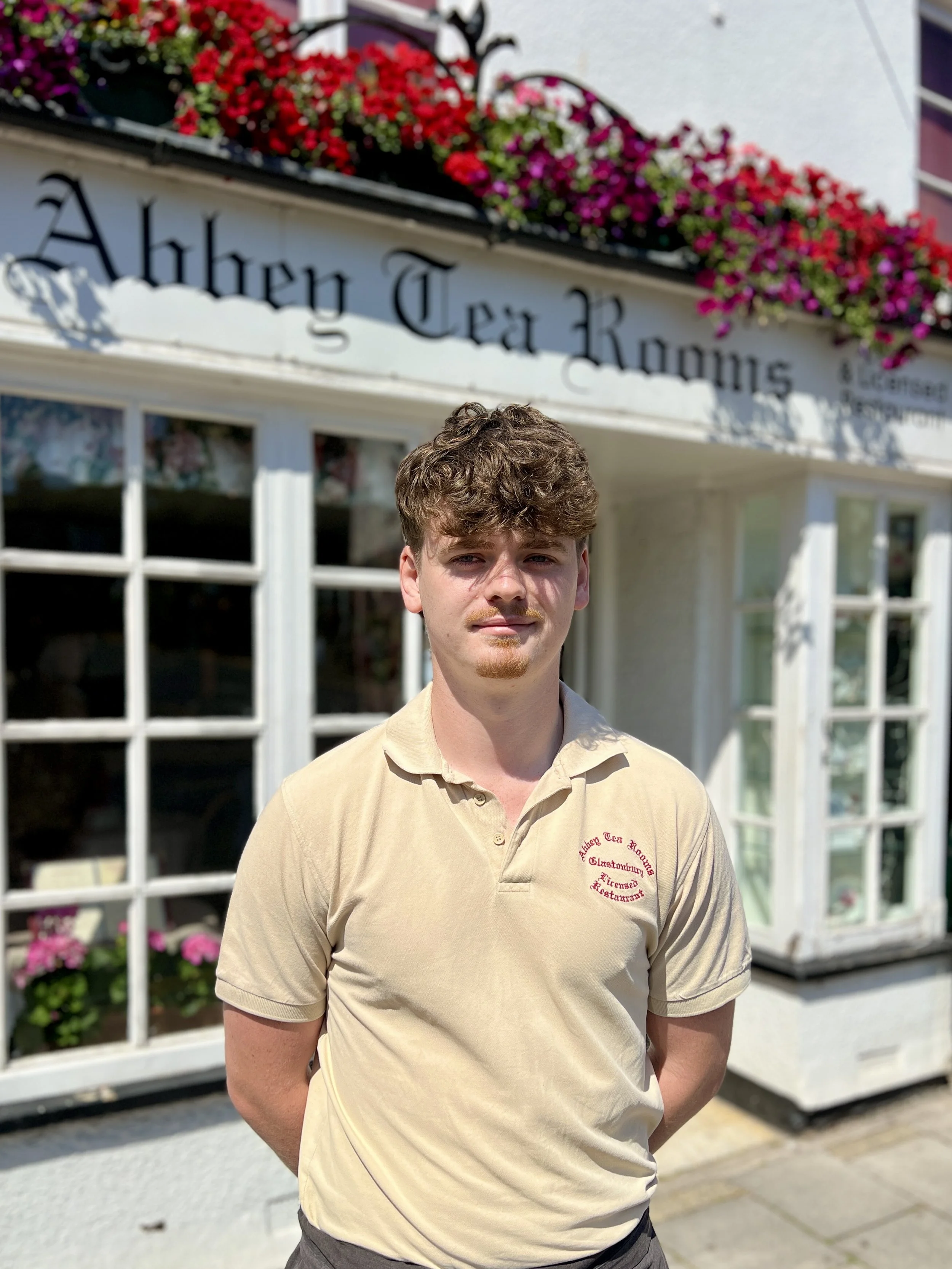 Dan, Restaurant Manager