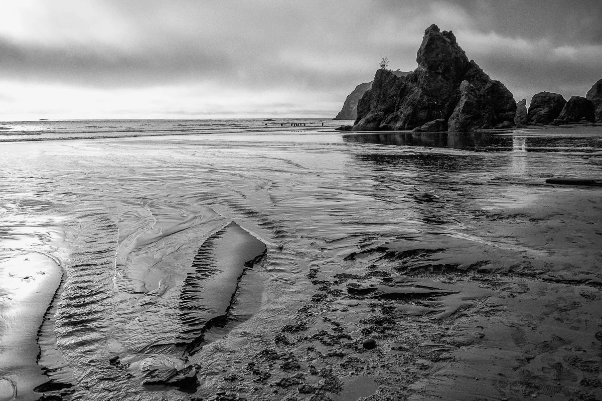 Low Tide at Ruby Beach — Myrtie Cope