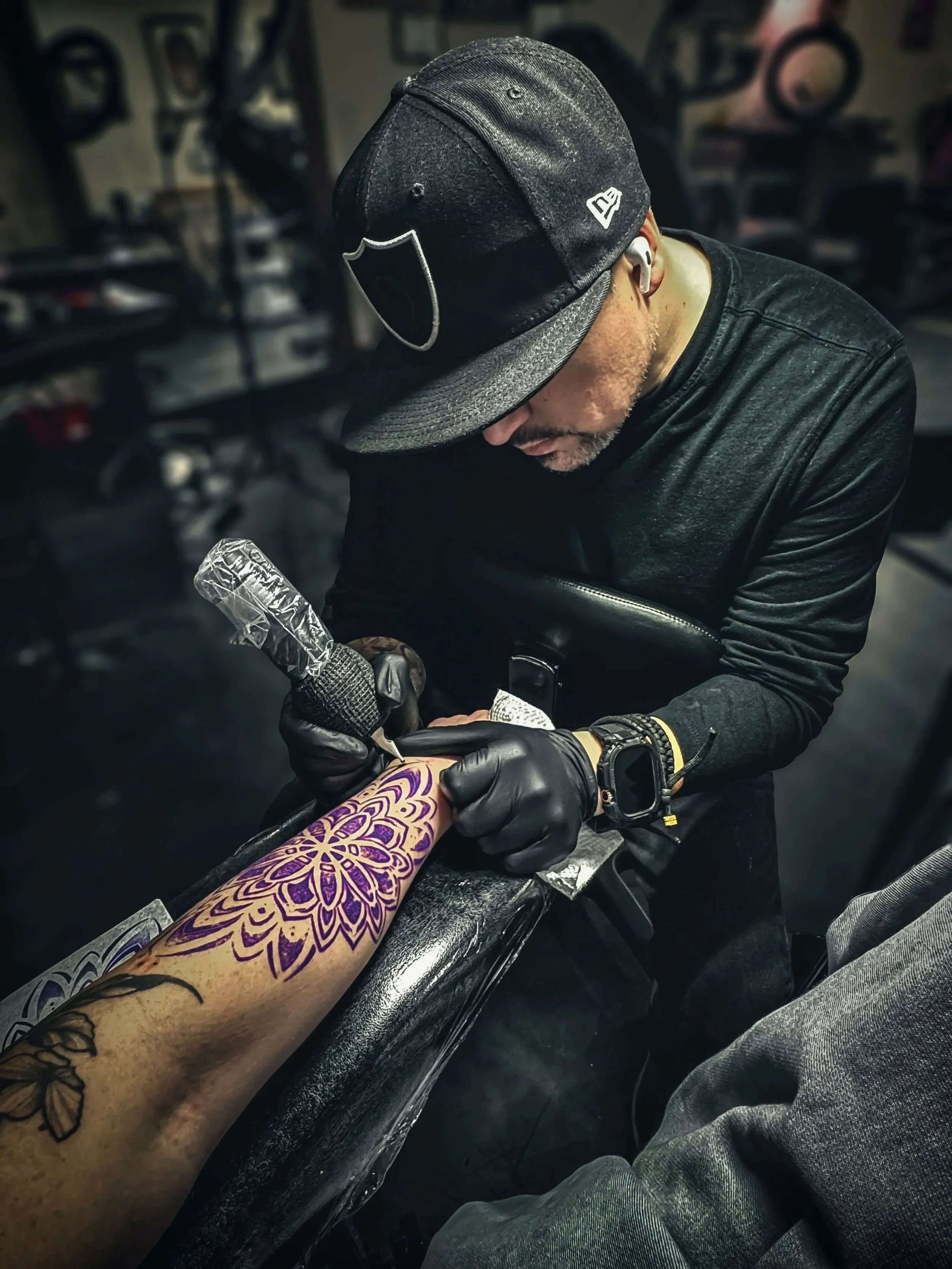 Saul Gutierrez Tattoo Artist