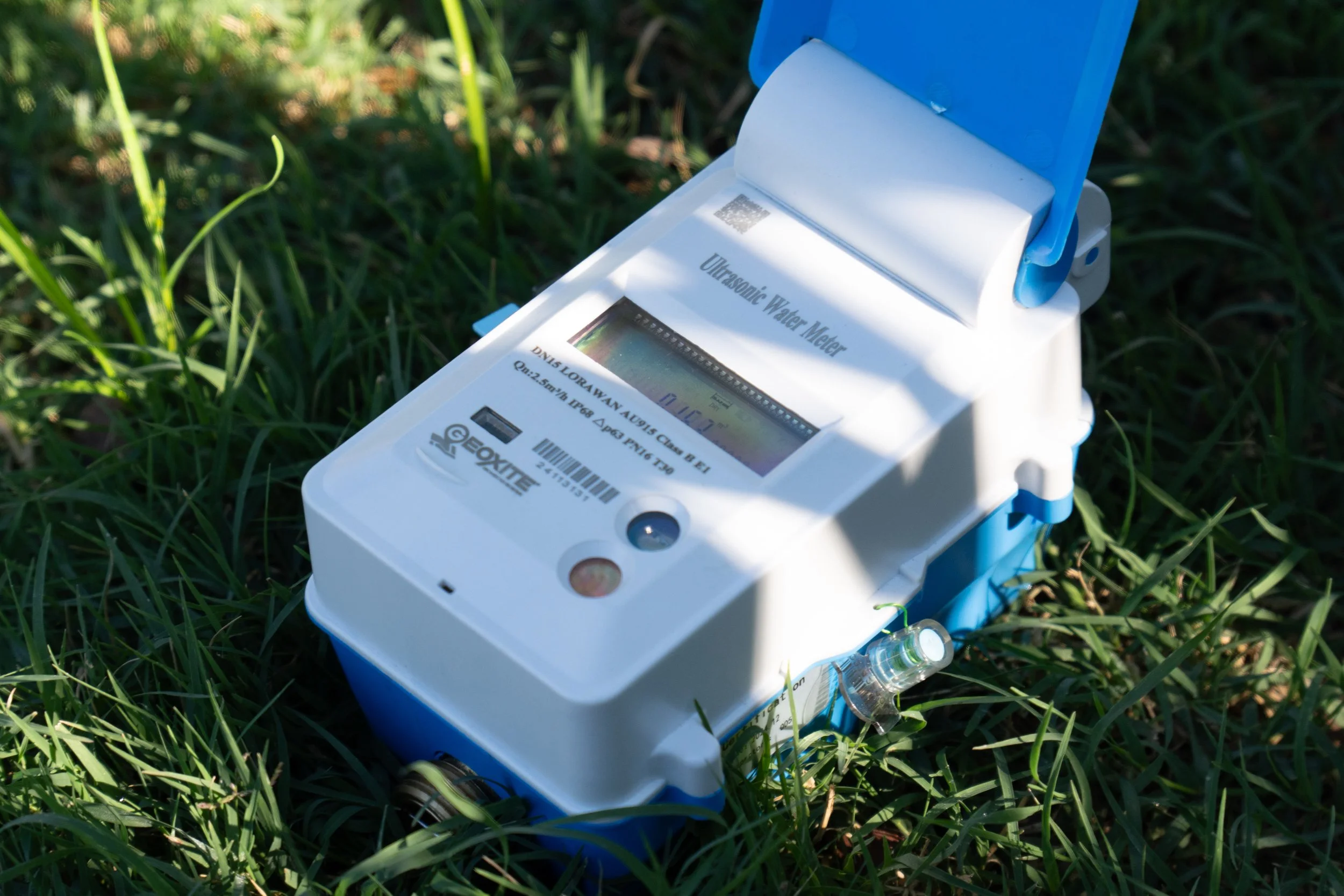 Medidor inteligente de agua ultrasónico LoRaWAN SNAP, otro ángulo