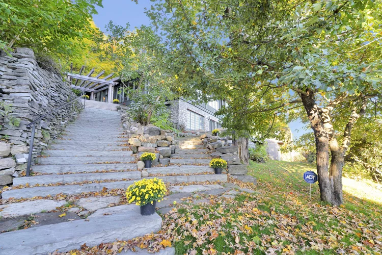 Landscaped steps toward the home at 755 Ch. du Lac-Meech, Chelsea