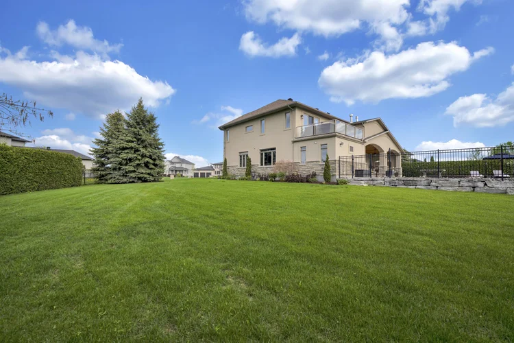 Lawn and grounds at 812 McManus