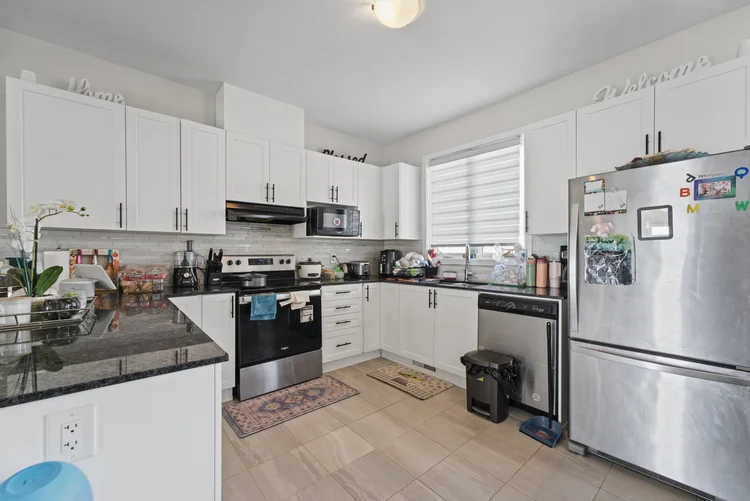 Property photograph 11 at 337 Trammel Road