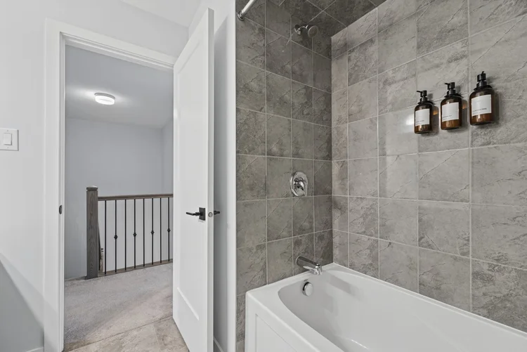 Property photograph 24 at 2107 Winsome Terrace