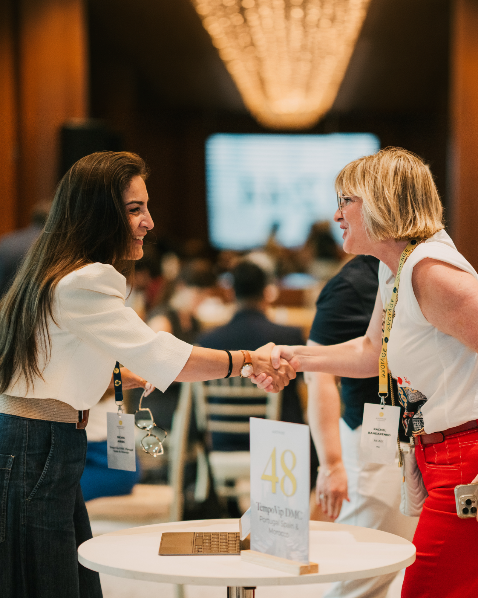 inVOYAGE attendees welcoming one another