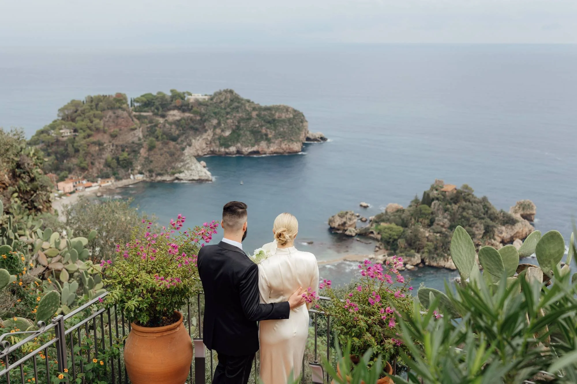 Elope in Sicily
