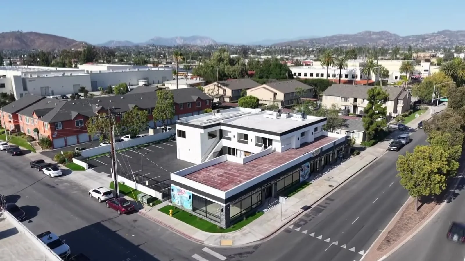 Office building at 620 E Main St in El Cajon
