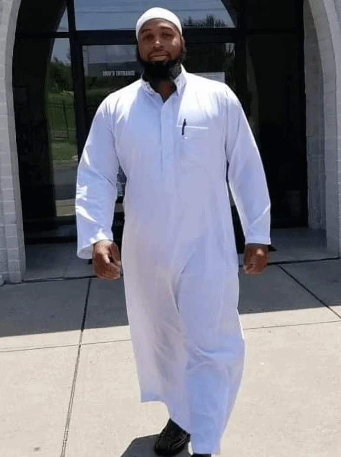 Muslim man in thobe and kufi