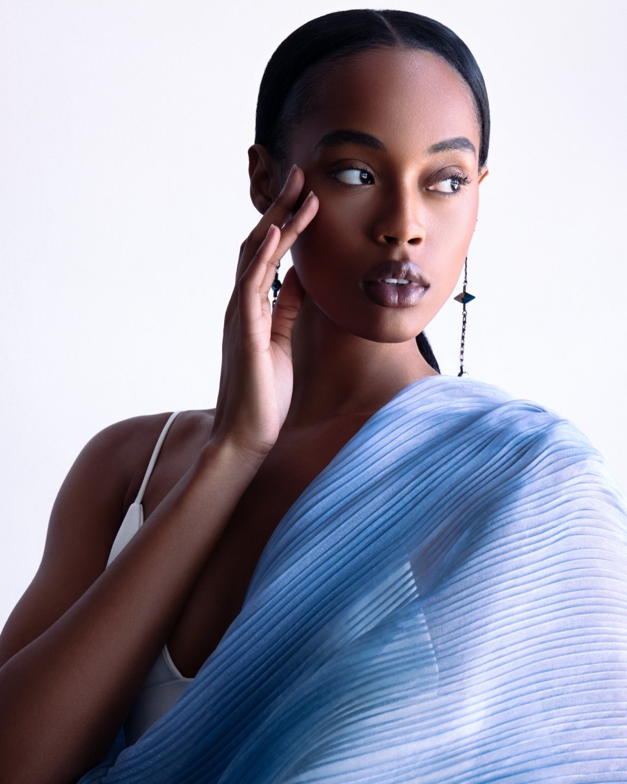 Sculptural beauty