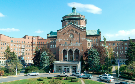 Hôpital du Sacré-Cœur de Montréal et son Centre familial des naissances