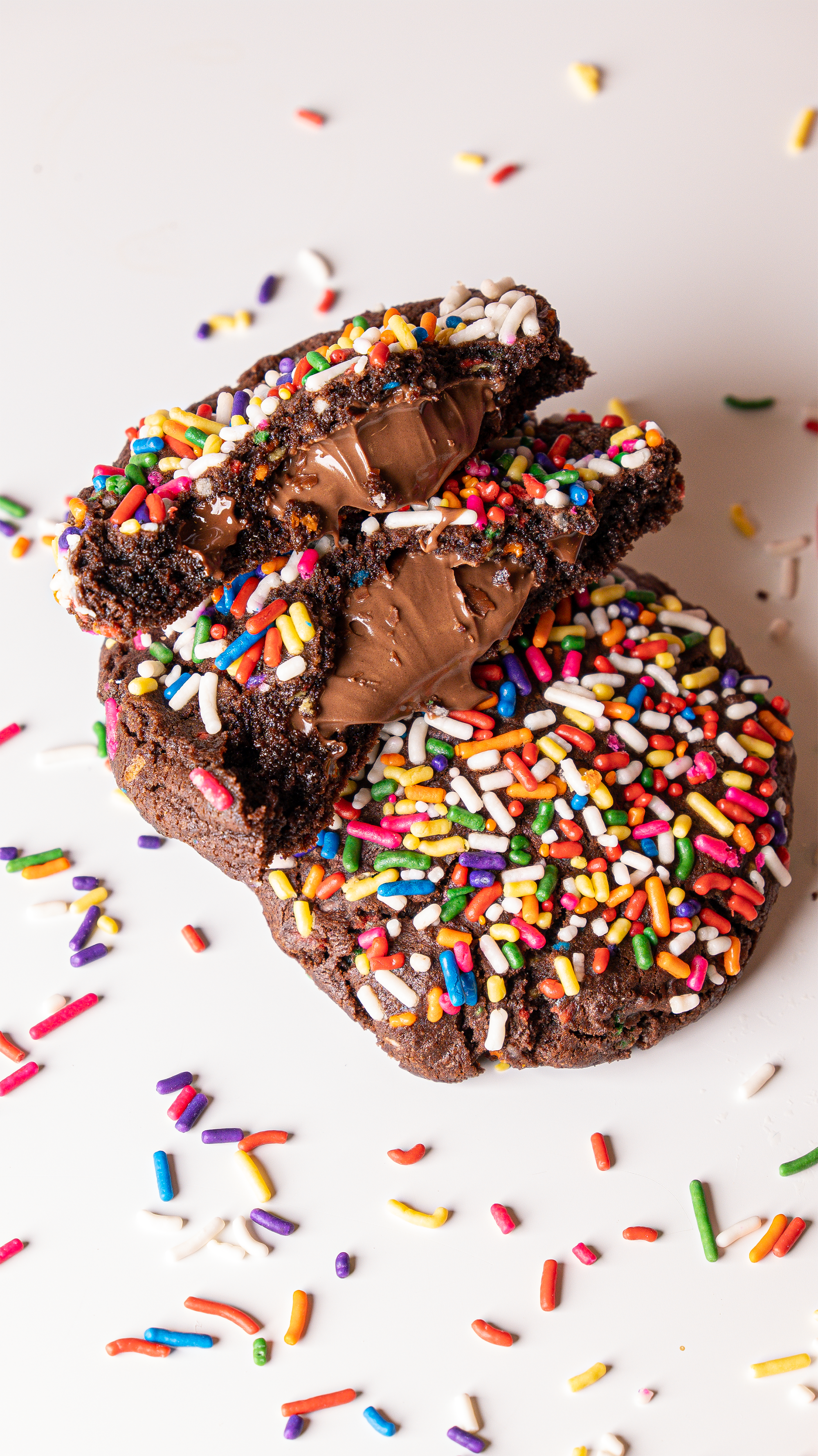 Nutella Stuffed Cookies