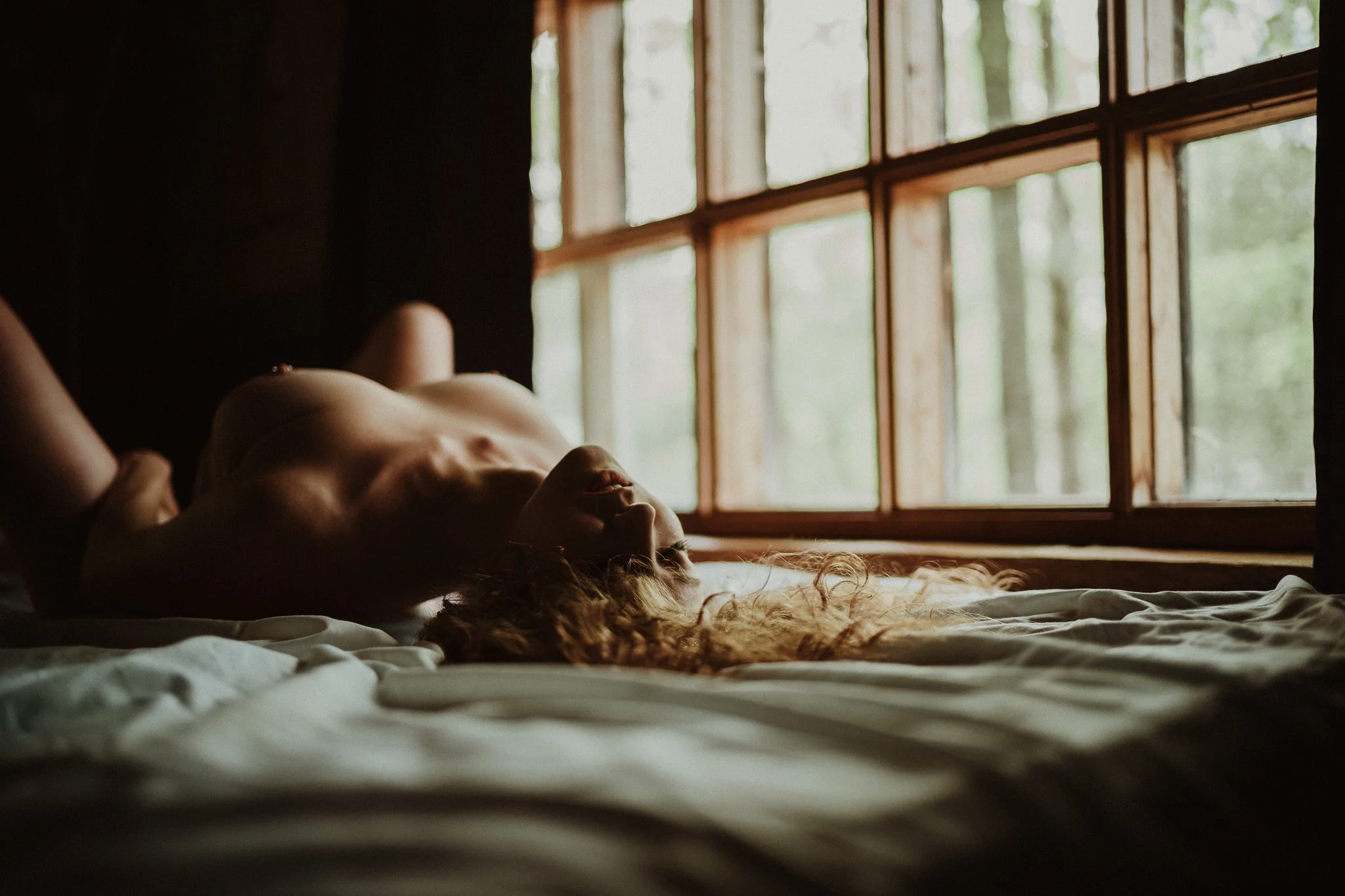 Ottawa boudoir photography — intimate portrait session