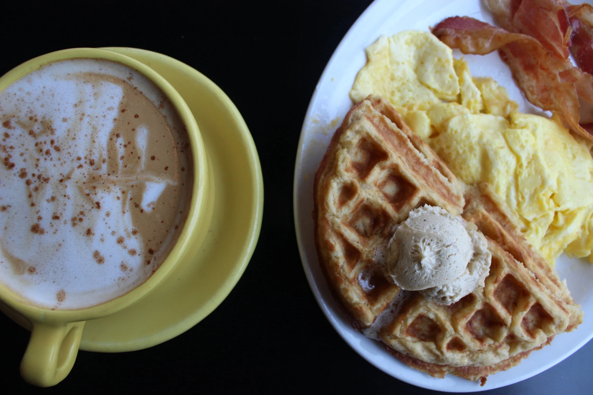 24 Diner — Clarksville
