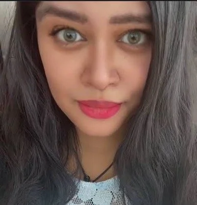 Photo of Shahida Arabi; best selling author