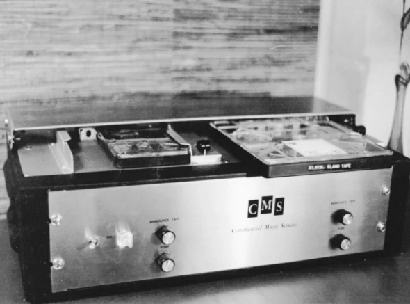 Grabadora de cintas CMS Commercial Music Service