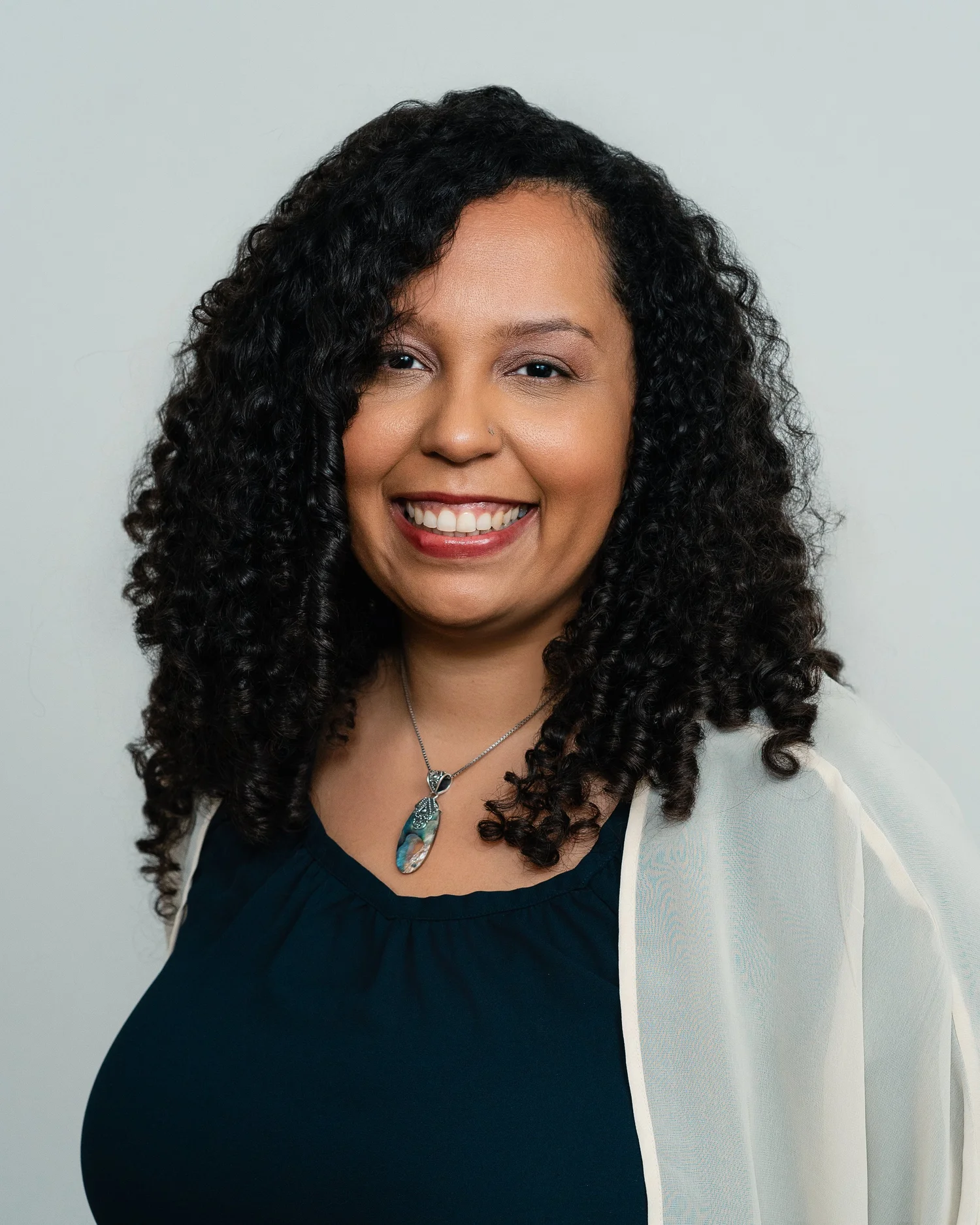 Portrait of Vanessa Simmons, LPC, SEP, trauma therapist at Meadow Grove Counseling in Lancaster Pennsylvania