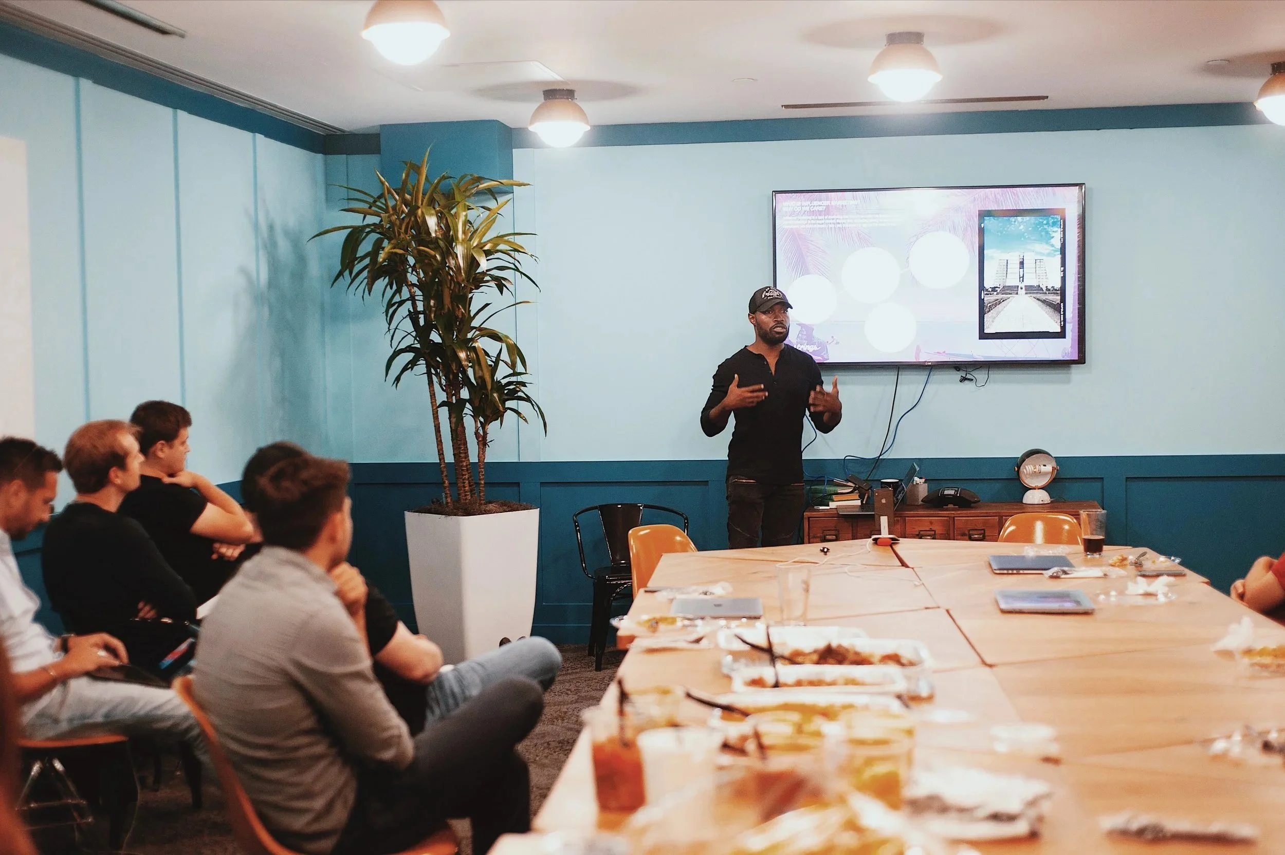 CJ Johnson leading a guest speaker session on influencer marketing