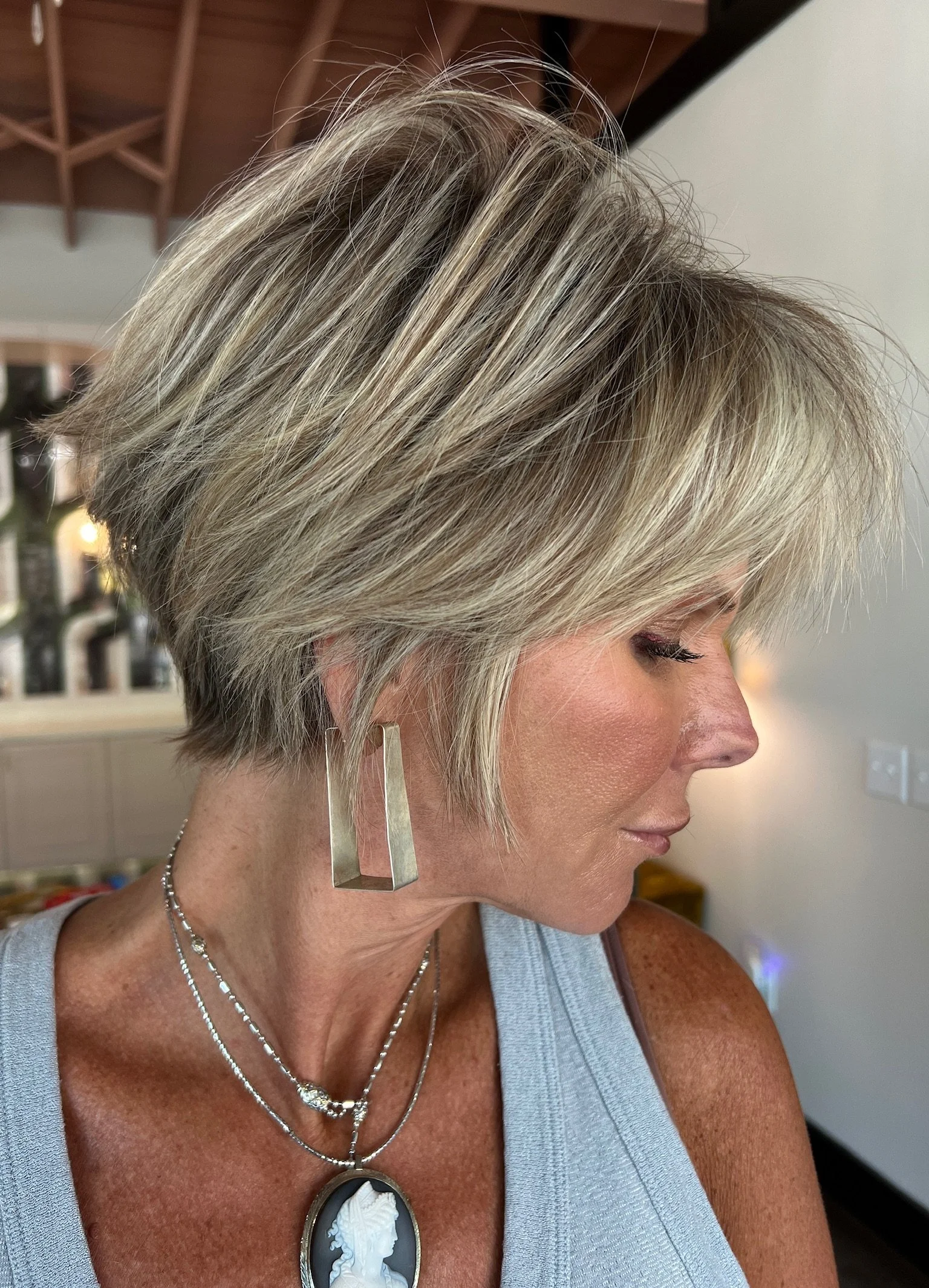 Dimensional brunette color