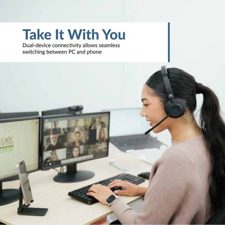 HS-1500BT II connected simultaneously to a PC via USB dongle and a smartphone via Bluetooth