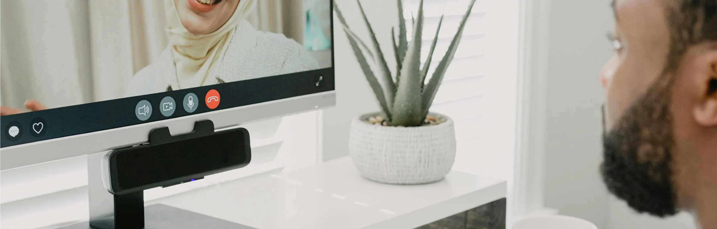 CA-2890BT Bluetooth speaker bar for dual device desktop audio