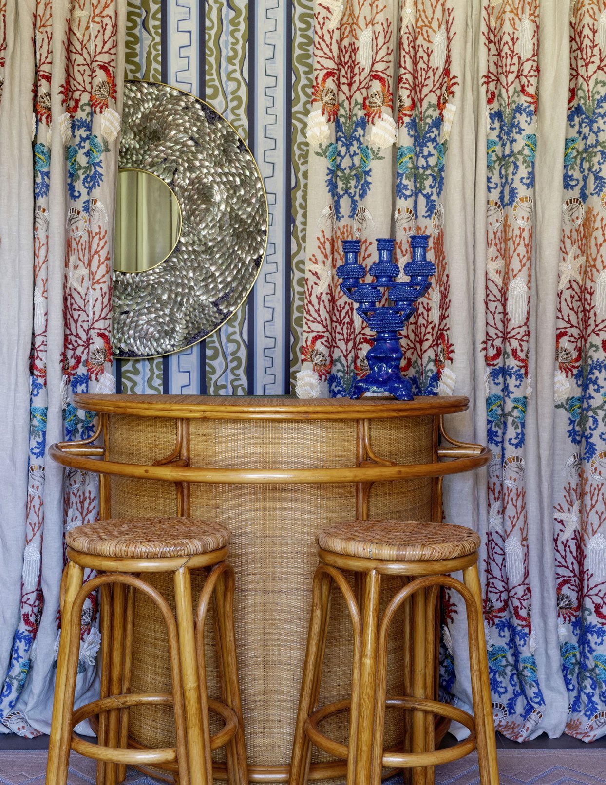 Cap d'Antibes pop-up interior by Miriam Frowein