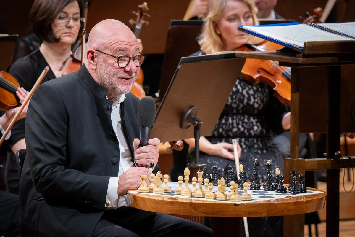 Prague Philharmonia with Stathis Karapanos and Łukasz Borowicz at the Rudolfinum