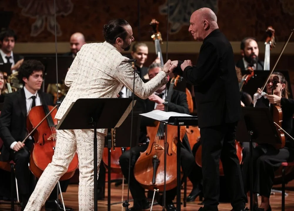 Stathis Karapanos greeting Christoph Eschenbach onstage