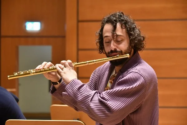 Stathis Karapanos in a photograph accompanying the April 2022 Lübeck peace-concert report; exact capture date unconfirmed.