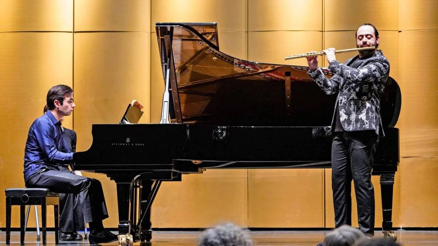 Jean-Paul Gasparian and Stathis Karapanos performing at the Erwin-Piscator-Haus in Marburg.