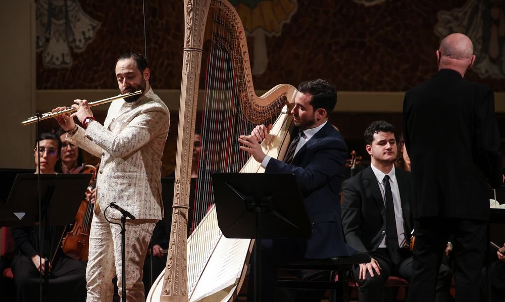 Stathis Karapanos and José Antonio Domené performing with Christoph Eschenbach
