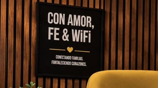 Con Amor, Fe & WiFi studio