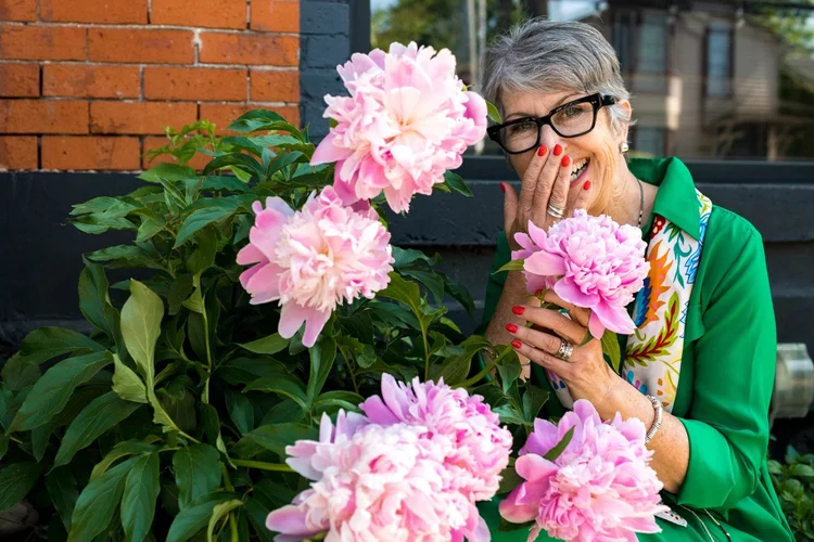 Gucci Erasmus in the pink flowers