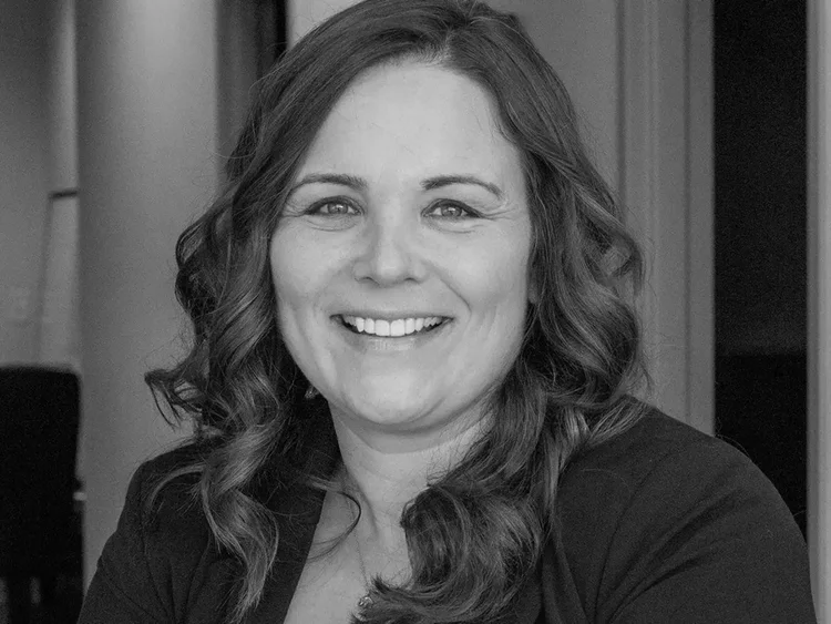 Dr. Sara Jahnke