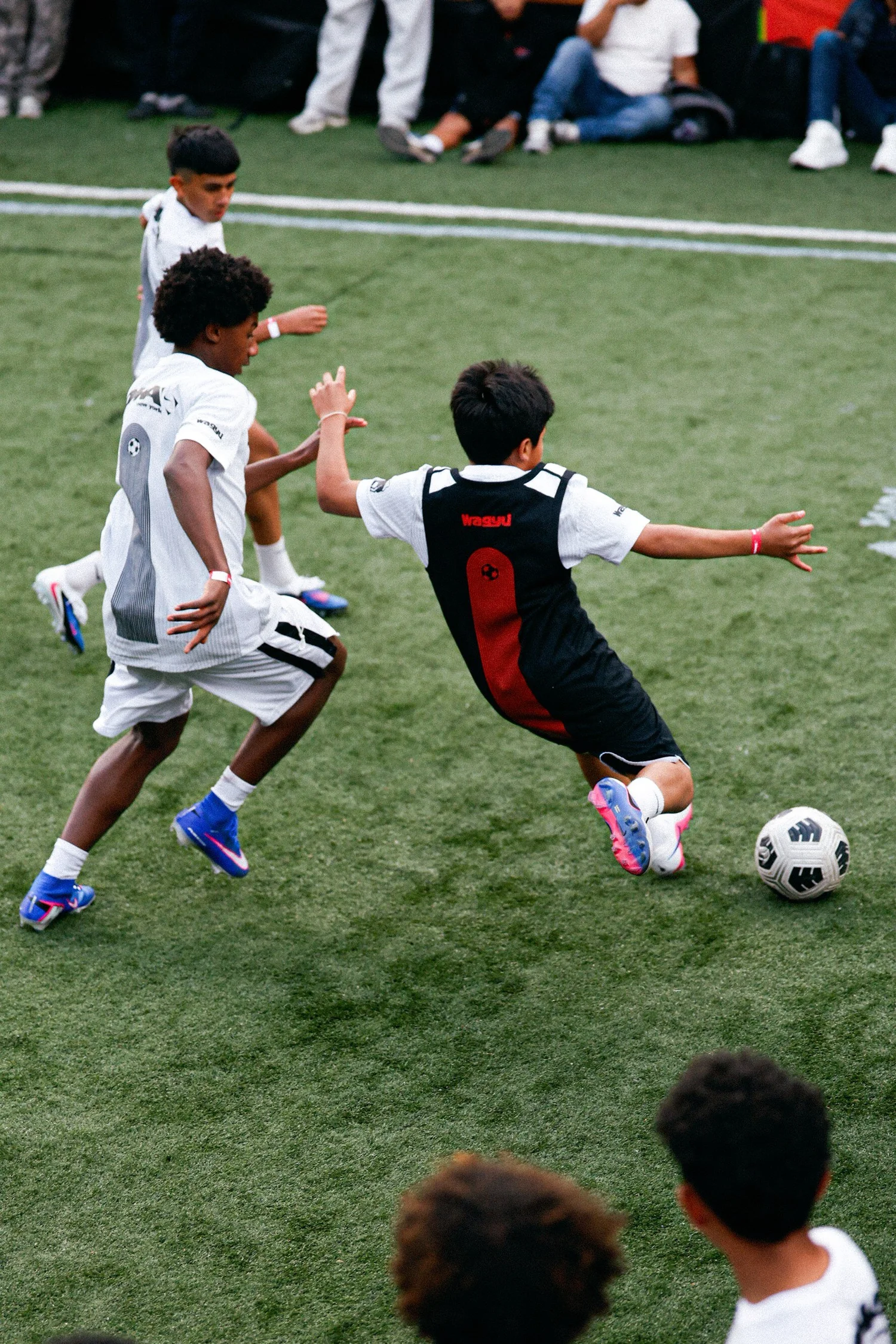 Nike TOMA / FC Harlem — photograph 3