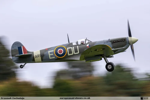 Shuttleworth Race Day 2024 photograph 16