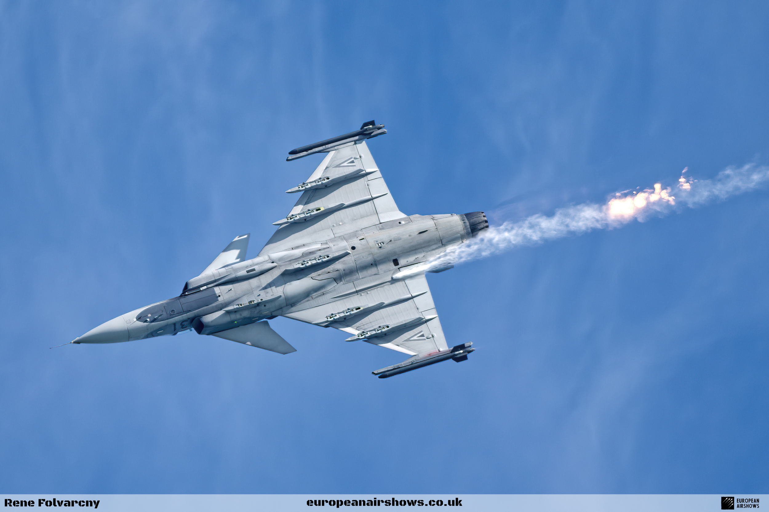 Hungarian Gripen Solo Display