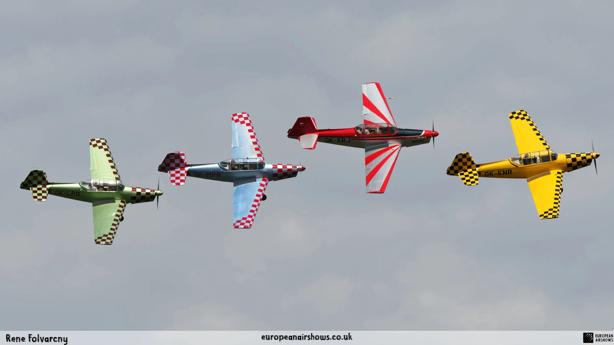 Follow-Me Team — Zlín 226/326 formation over Czechia