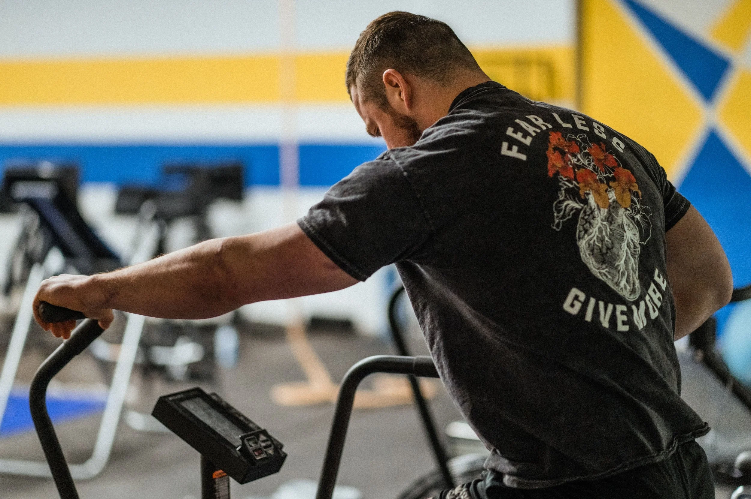 Austin Blake deadlifting