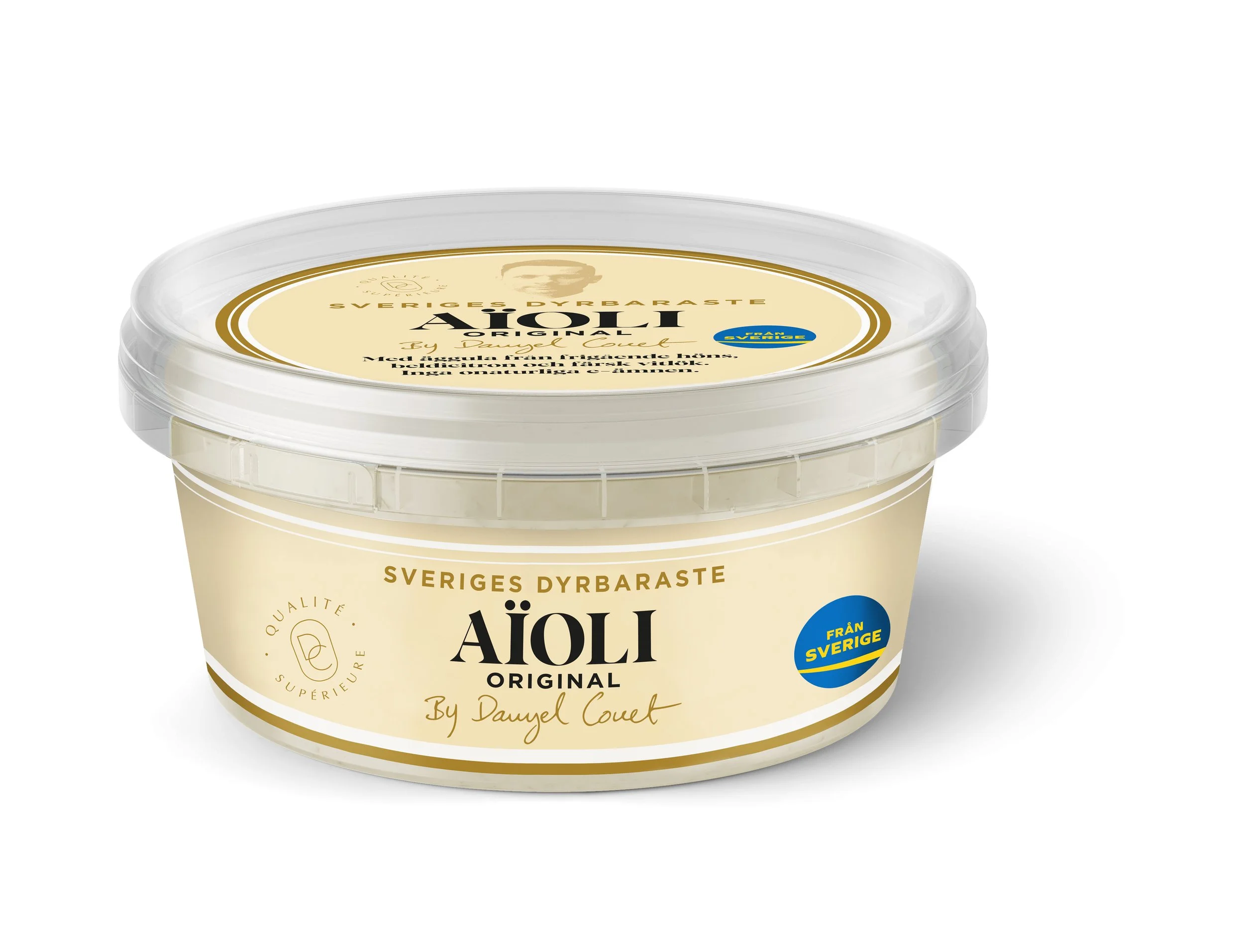 En aioli som gör färsk hummer rättvisa, med äggula från frigående höns, beldicitron och färsk vitlök. 